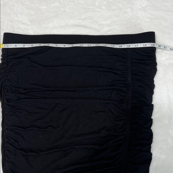 Torrid Black Ruched Bodycon Midi Skirt Plus Size 2X NWT - Picture 9 of 9